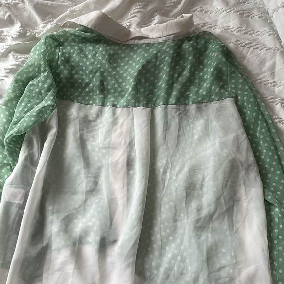 MINKPINK green and white blouse, Size XS - Picture 4 of 4